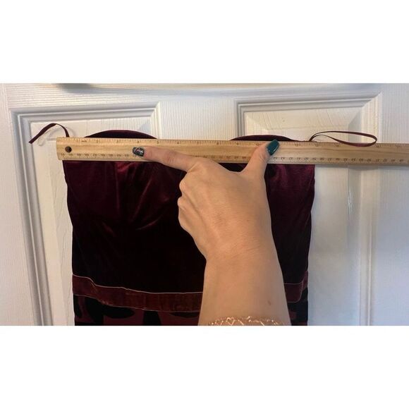 Miss Avenue WOMEN'S Velvet C Sweetheart Neckline, Mermaid Fit & Sheer Lace Dress - Picture 5 of 10